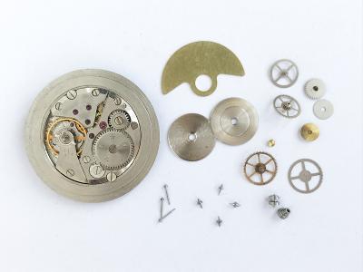 夜勤専属勤務　時計部品の製造機械の監視業務 夜勤専属勤務　時計部品の製造機械の監視業務